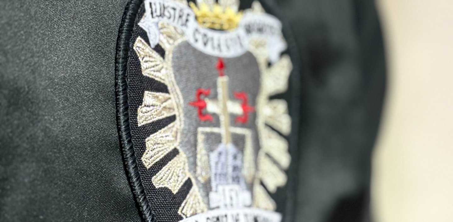 Detalle de la toga del despacho